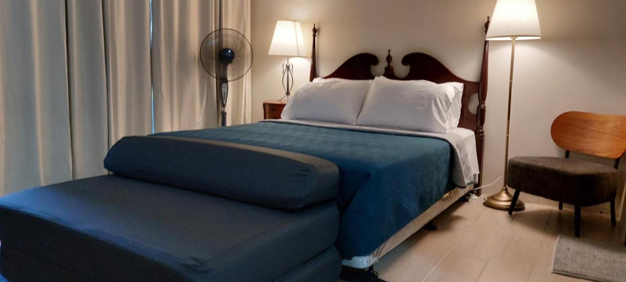 Naia Teminal 3,Newport,Pasay,Elegant Suites Манила Екстериор снимка