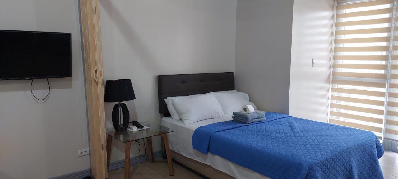 Naia Teminal 3,Newport,Pasay,Elegant Suites Манила Екстериор снимка